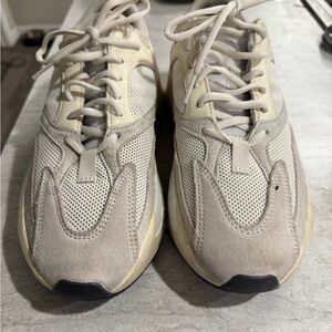 Yeezy Boost 700